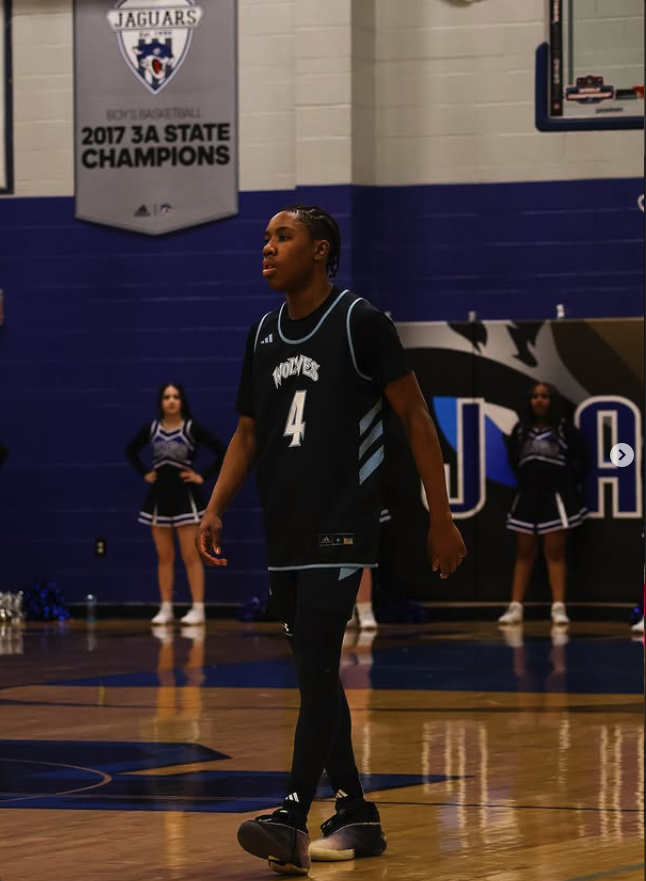 Christien Jolliff in action wearing LV Aces jersey #12